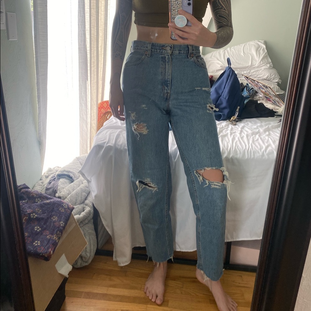Vintage high rise denim Levi’s tattered jeans 501